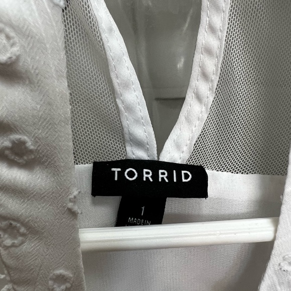 Torrid Blouse size 1 - Picture 3 of 4